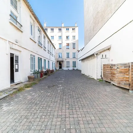 Le Marietton Cosy A Deux Pas Du Metro Valmy Apartment *